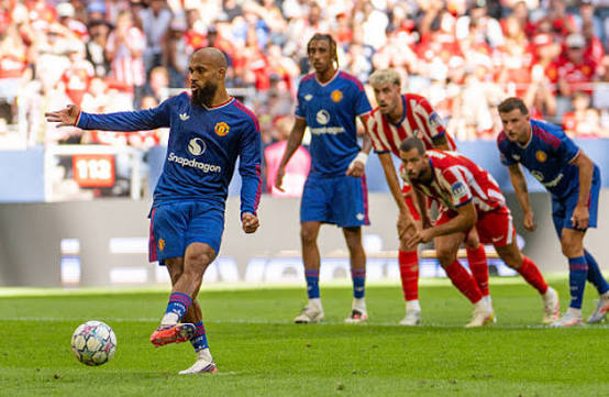 Nhận định trận Calcio Como Đấu Với Manchester United